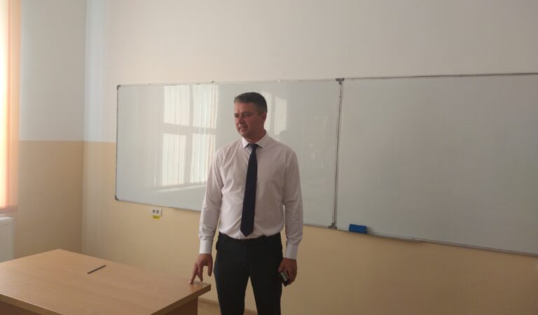 Adrian Ciobanu: „Am promis că în acest mandat prioritate are educația și mă voi ține de cuvânt”
