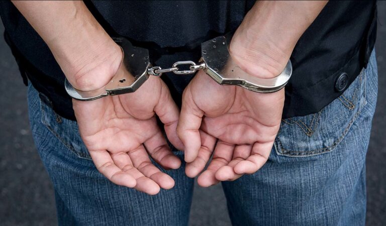 Romașcan trimis la închisoare pentru că a furat un pachet de cafea