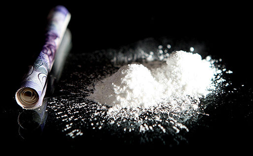 Romașcan drogat cu cocaină, prins de polițiști