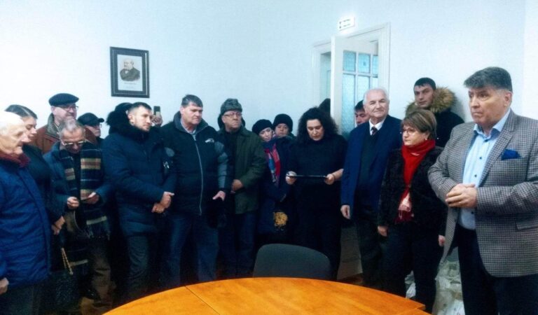 PNL Roman: „Să nu-i uităm nicicând pe cei mai triști ca noi”