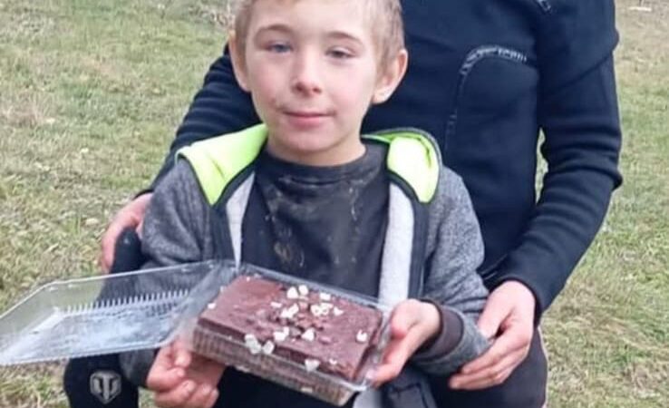 O noapte de căutări pentru un copil dispărut; încă nu a fost găsit