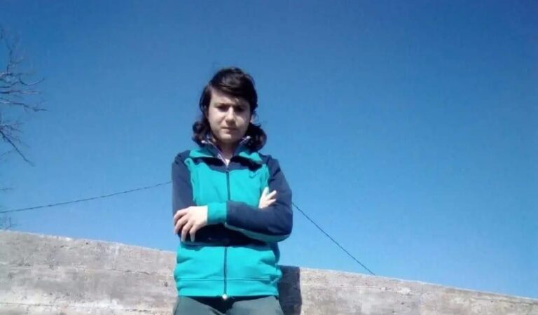 O femeie își caută nepoata